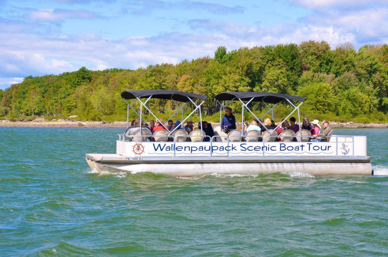 East Shore Lodging Hawley Екстер'єр фото