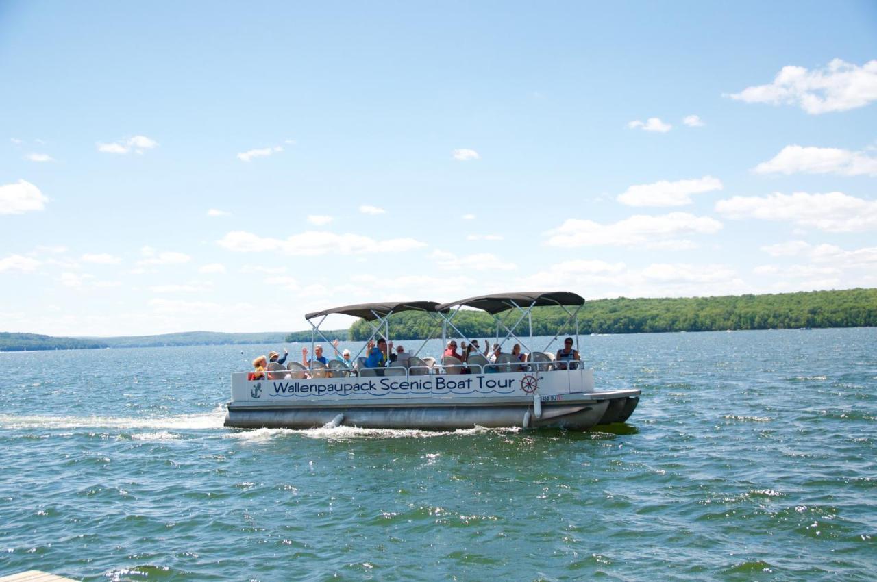 East Shore Lodging Hawley Екстер'єр фото