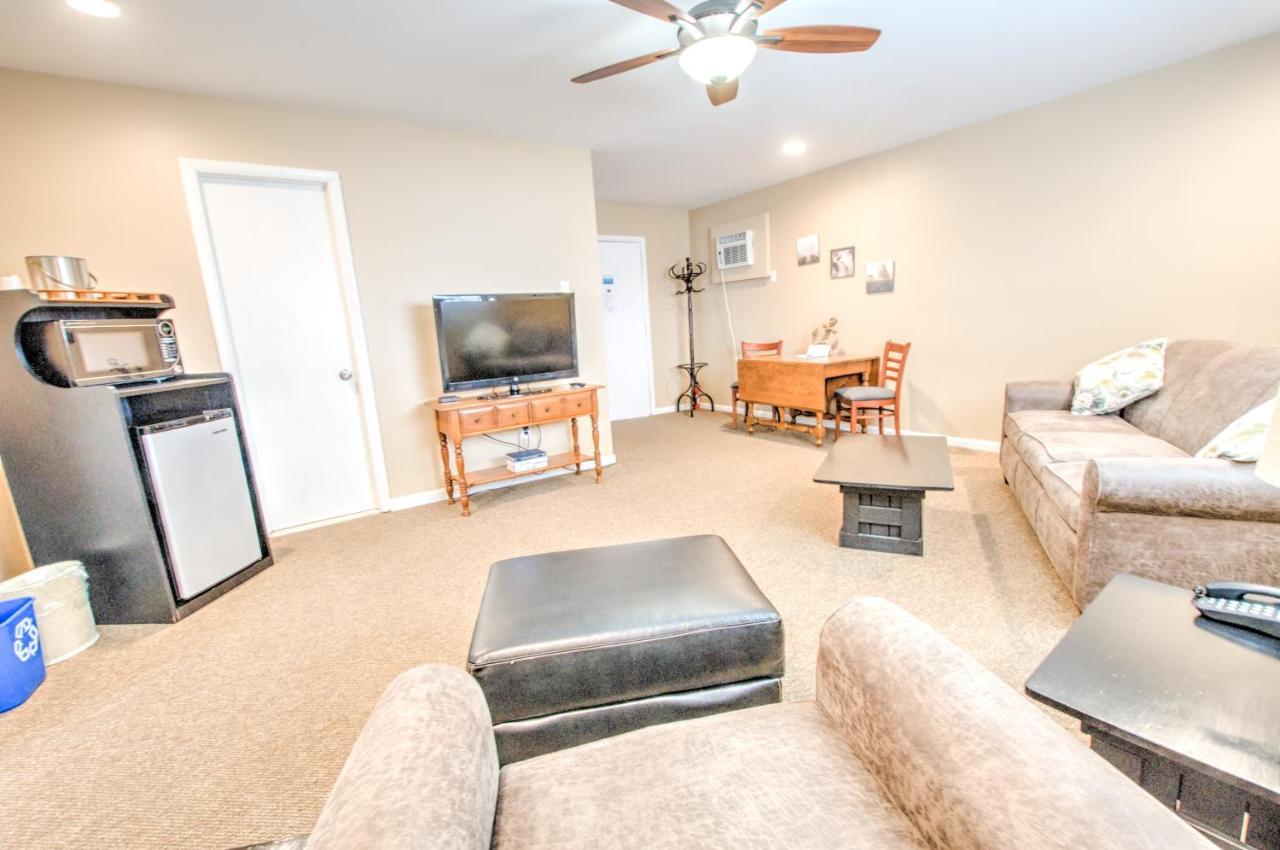 East Shore Lodging Hawley Екстер'єр фото
