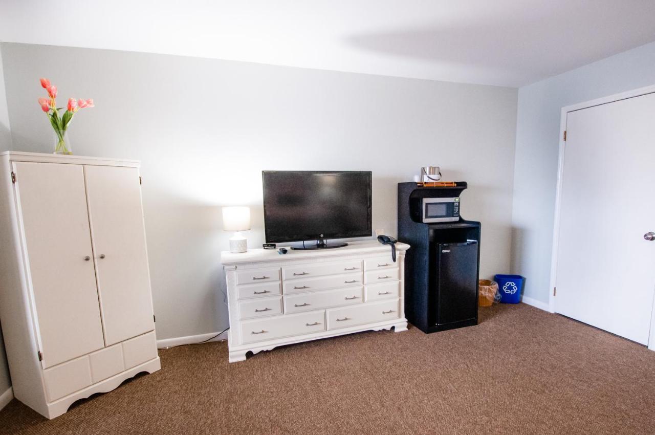 East Shore Lodging Hawley Екстер'єр фото
