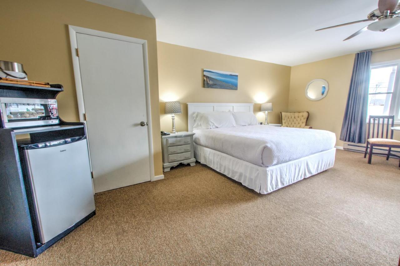 East Shore Lodging Hawley Екстер'єр фото