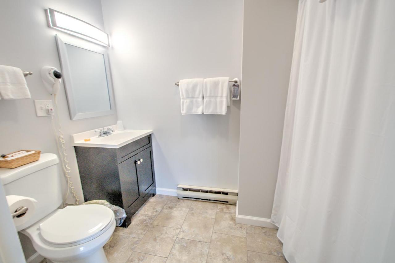 East Shore Lodging Hawley Екстер'єр фото