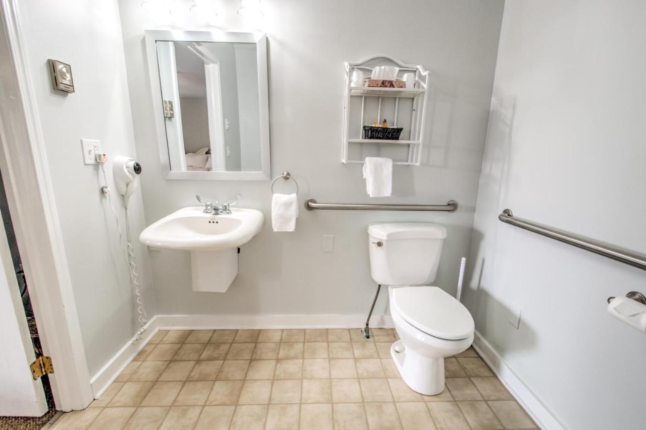 East Shore Lodging Hawley Екстер'єр фото